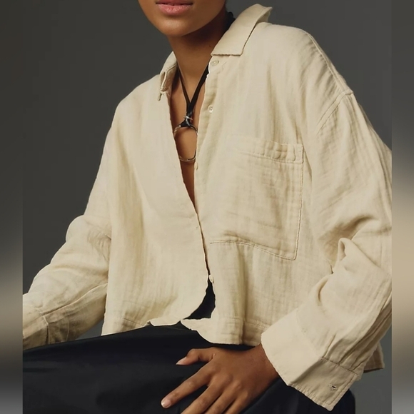 Velvet By Graham and Spencer Lana Cropped Button Down Shirt in Light Sand NWT - Picture 6 of 13